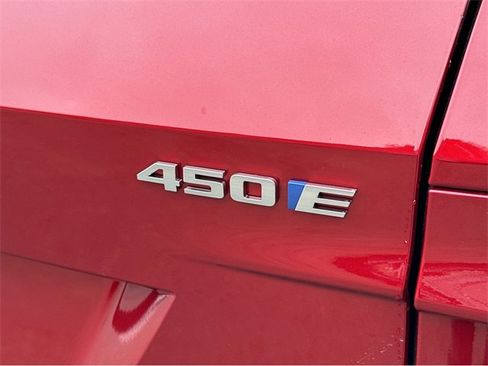 New 2025 Cadillac Lyriq Sport image 33