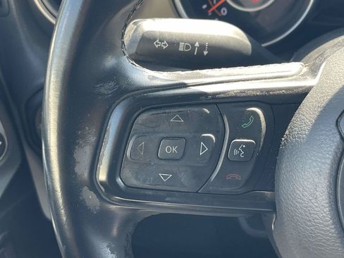Used 2018 Jeep Wrangler Unlimited Sport S AWD/4WD image 21