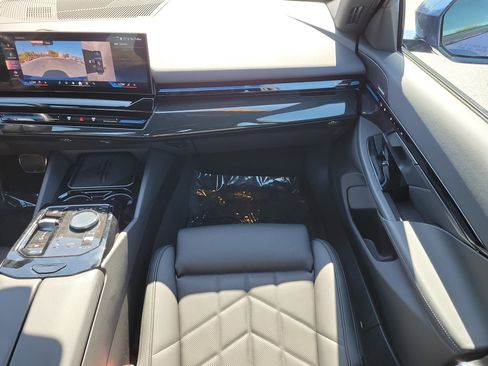 Used 2026 BMW 530i w/ M Sport Package image 14