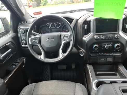 Used 2021 Chevrolet Silverado 1500 LT Trail Boss AWD/4WD image 9