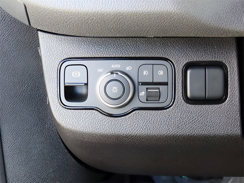 Used 2024 Mercedes-Benz Sprinter 2500 image 51