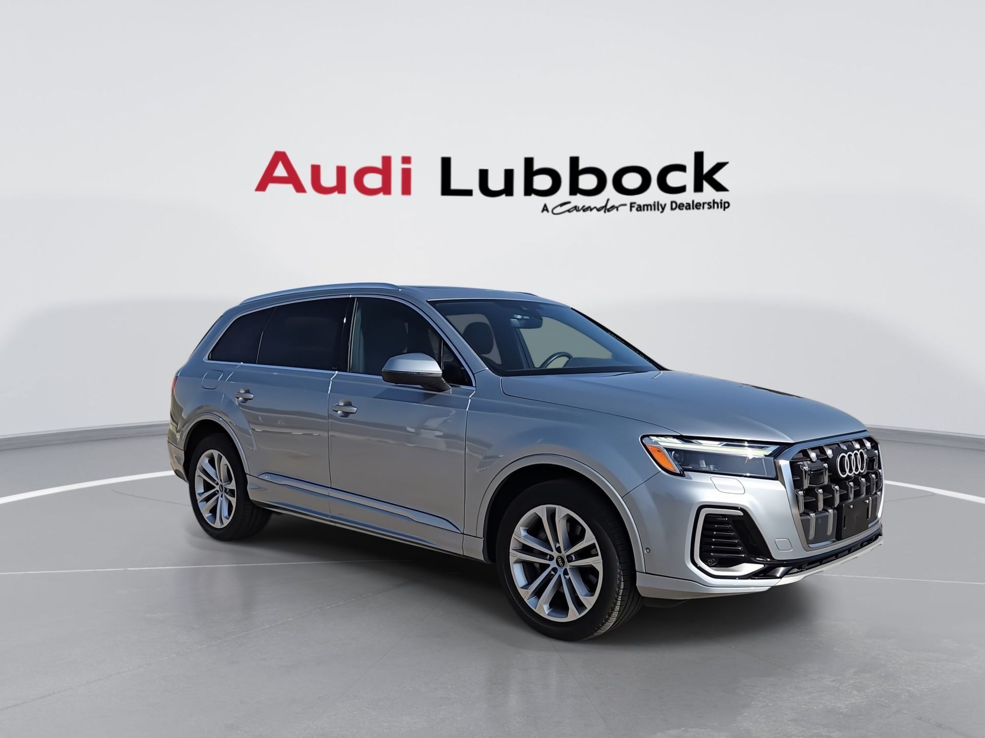 Used 2025 Audi Q7 3.0T Premium Plus AWD/4WD image 2
