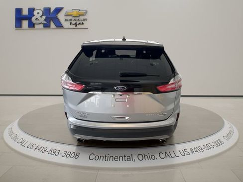 Used 2022 Ford Edge Titanium w/ Equipment Group 301A image 5