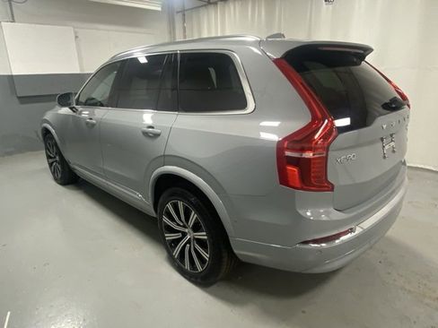 Used 2025 Volvo XC90 B6 Plus image 2