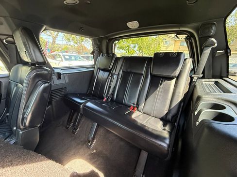 Used 2017 Lincoln Navigator Select AWD/4WD image 24