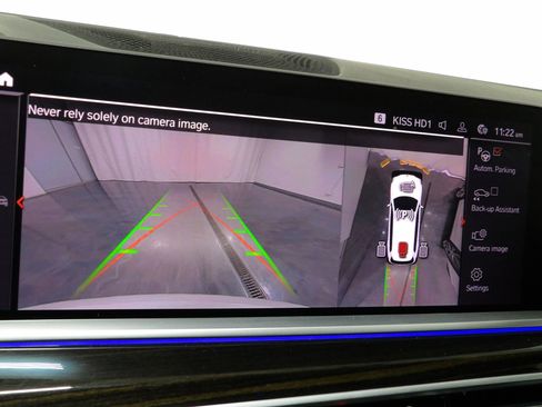 Used 2021 BMW X7 xDrive40i w/ M Sport Package image 29