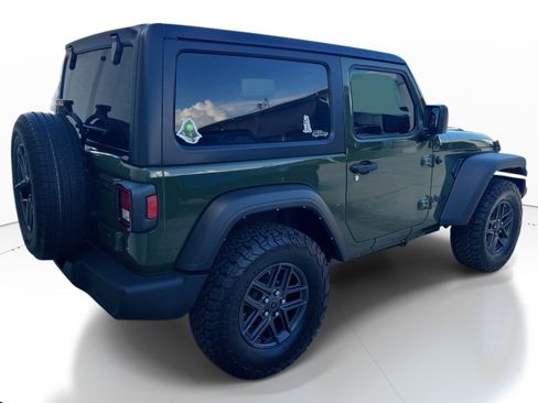 Used 2021 Jeep Wrangler Sport AWD/4WD image 10
