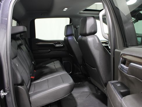 Used 2022 Chevrolet Silverado 1500 LT Trail Boss w/ Convenience Package II AWD/4WD image 26