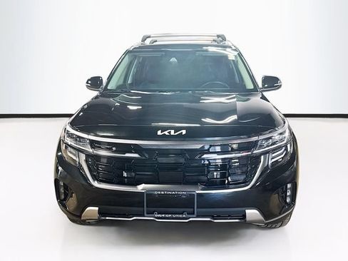 Used 2024 Kia Seltos SX AWD/4WD image 2