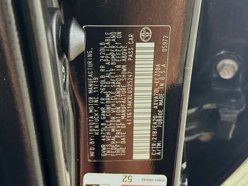 Used 2020 Toyota Camry SE image 39