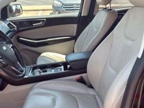 Used 2019 Ford Edge Titanium w/ Cargo Accessory Package image 4