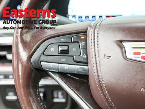 Used 2021 Cadillac Escalade ESV Premium Luxury Platinum image 15