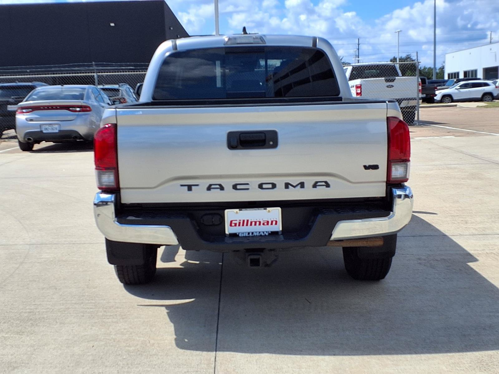 Used 2021 Toyota Tacoma SR5 RWD image 26