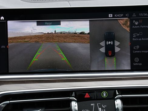 Used 2022 BMW X5 xDrive40i w/ Premium Package image 13