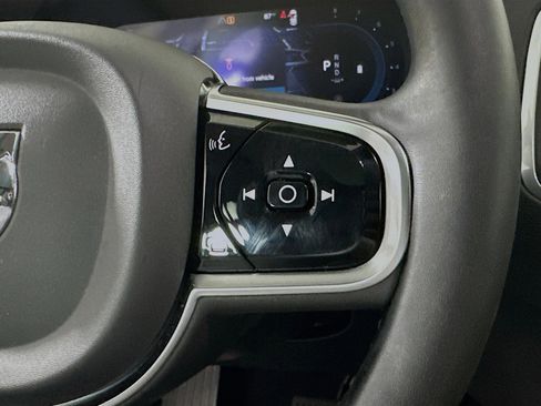 Used 2023 Volvo XC90 B6 Core image 17