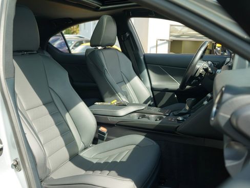 Used 2022 Lexus IS 350 F Sport image 46