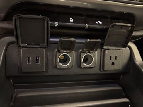 Used 2018 Chevrolet Silverado 1500 LTZ w/ Sport Package AWD/4WD image 26