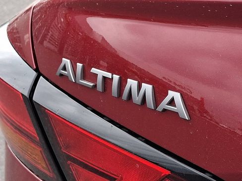 Used 2024 Nissan Altima 2.5 SR w/ SR Premium Package AWD/4WD image 31