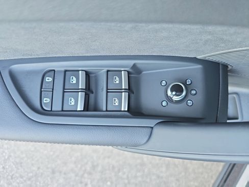 Certified 2023 Audi Q5 e Prestige image 26