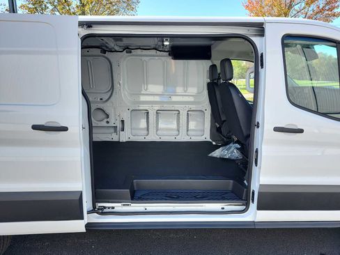 New 2025 Ford Transit 250 Low Roof image 15