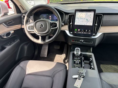 Used 2026 Volvo XC90 B6 Plus w/ Protection Package Premier AWD/4WD image 29