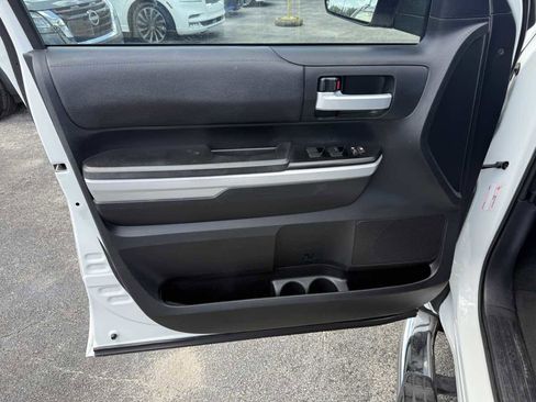 Used 2018 Toyota Tundra SR5 image 14