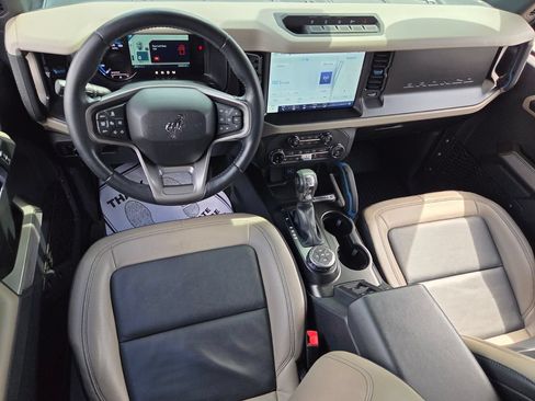 Used 2022 Ford Bronco Wildtrak AWD/4WD image 8