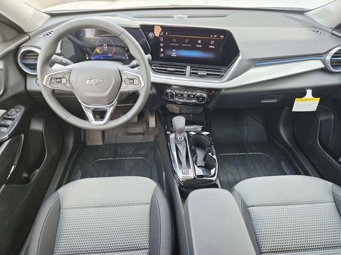 New 2026 Chevrolet Trax LT w/ Driver Confidence Package image 6