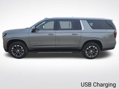 New 2026 Chevrolet Suburban LS image 2