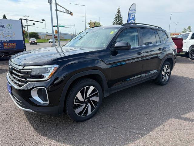 Used 2025 Volkswagen Atlas SE AWD/4WD image 3