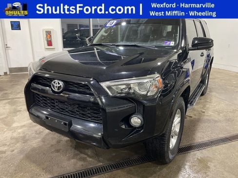 Used 2018 Toyota 4Runner SR5 AWD/4WD image 1