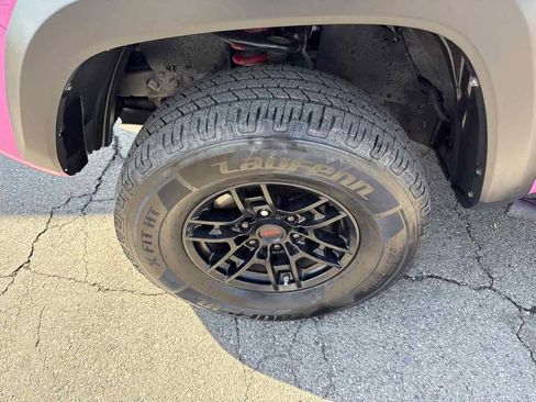 Used 2021 Toyota Tacoma TRD Pro AWD/4WD image 9