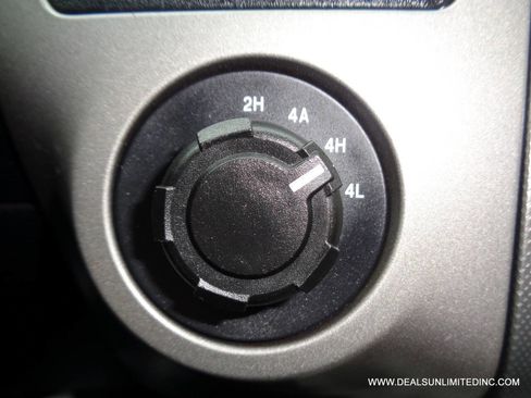 Used 2017 Ford Expedition EL XLT image 13