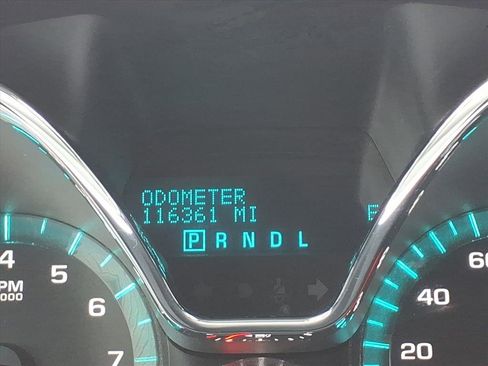 Used 2017 Chevrolet Traverse LT image 32