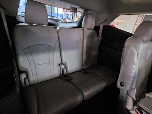 Used 2020 Buick Enclave Essence image 19