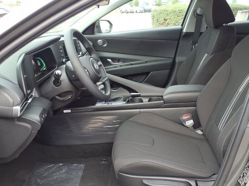 New 2026 Hyundai Elantra Blue image 10