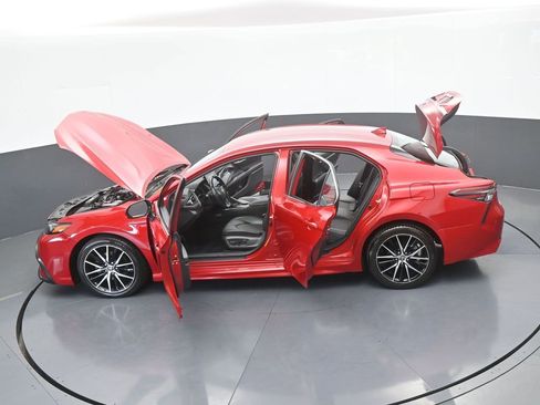 Used 2021 Toyota Camry SE FWD image 62