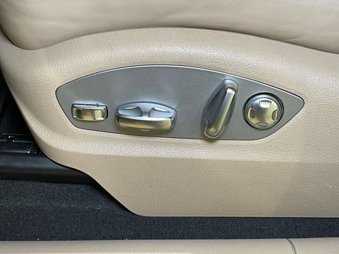 Certified 2026 Porsche Macan AWD/4WD image 18