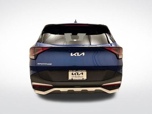 Certified 2025 Kia Sportage EX FWD image 5