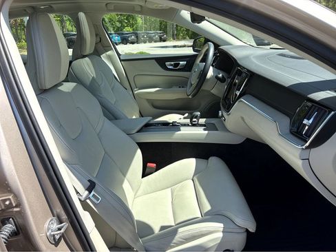 Used 2024 Volvo S60 B5 Ultimate w/ Climate Package AWD/4WD image 13