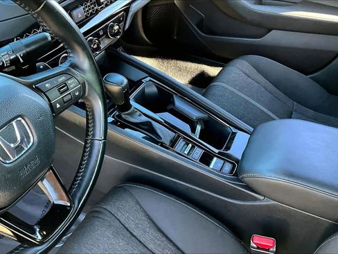 Used 2025 Honda Accord Sport image 16