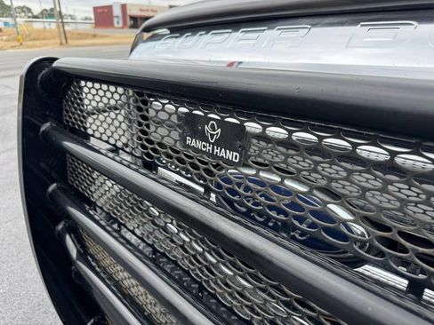 Used 2016 Ford F250 Lariat w/ Lariat Ultimate Package AWD/4WD image 12