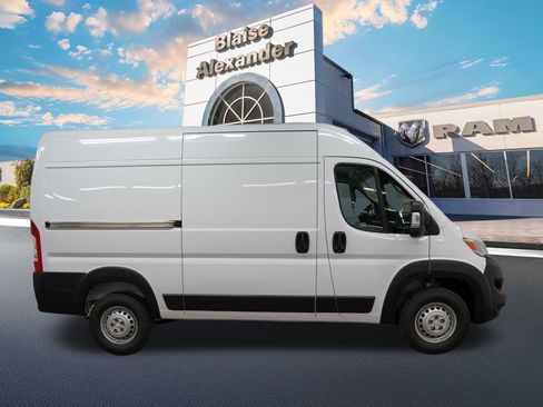 New 2026 RAM ProMaster 2500 w/ Convenience Group FWD image 2