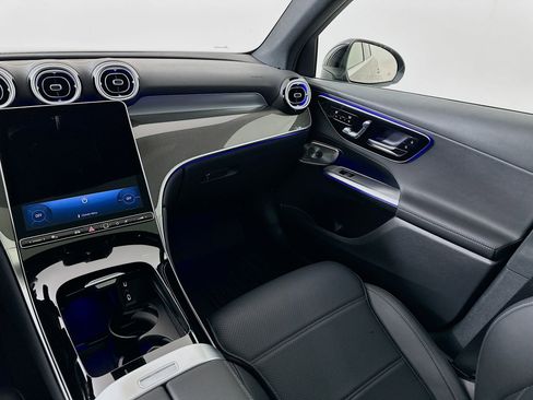 Used 2026 Mercedes-Benz GLC 300 image 26