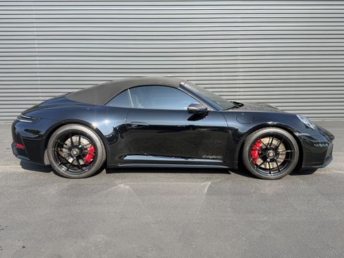 Certified 2026 Porsche 911 Carrera GTS RWD image 8