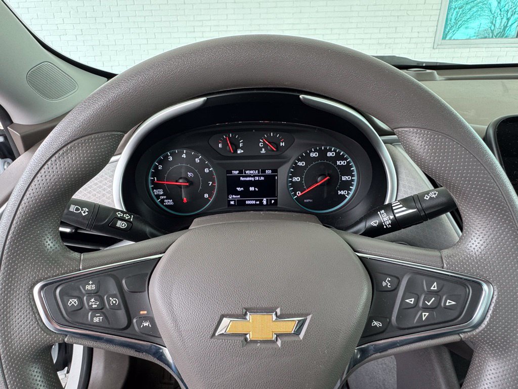 Used 2024 Chevrolet Malibu LS FWD image 32