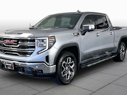 Used 2026 GMC Sierra 1500 SLT AWD/4WD image 2