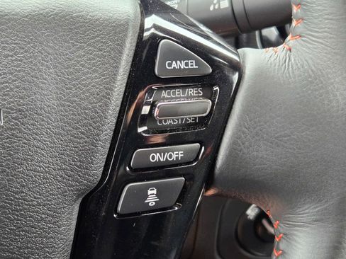 Used 2025 Nissan Frontier PRO-4X w/ Interior Protection Package AWD/4WD image 31