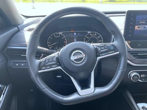 Used 2023 Nissan Altima 2.5 SL AWD/4WD image 13