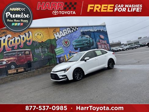 Used 2023 Toyota Corolla SE w/ SE Package image 1